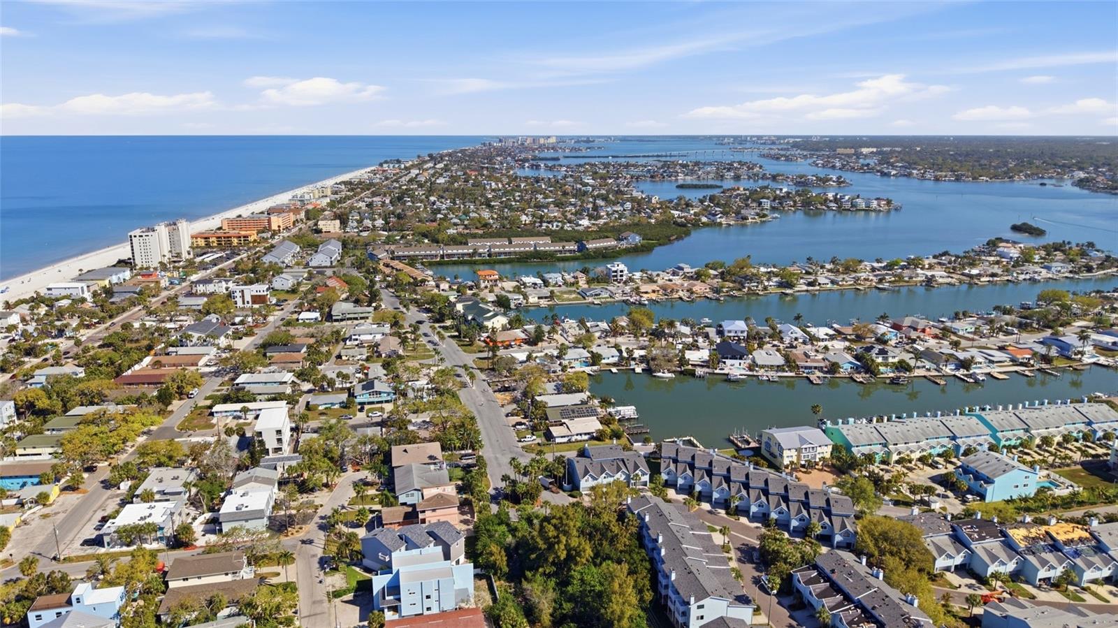 2217 LAUREN DR, LARGO, FL, 33774