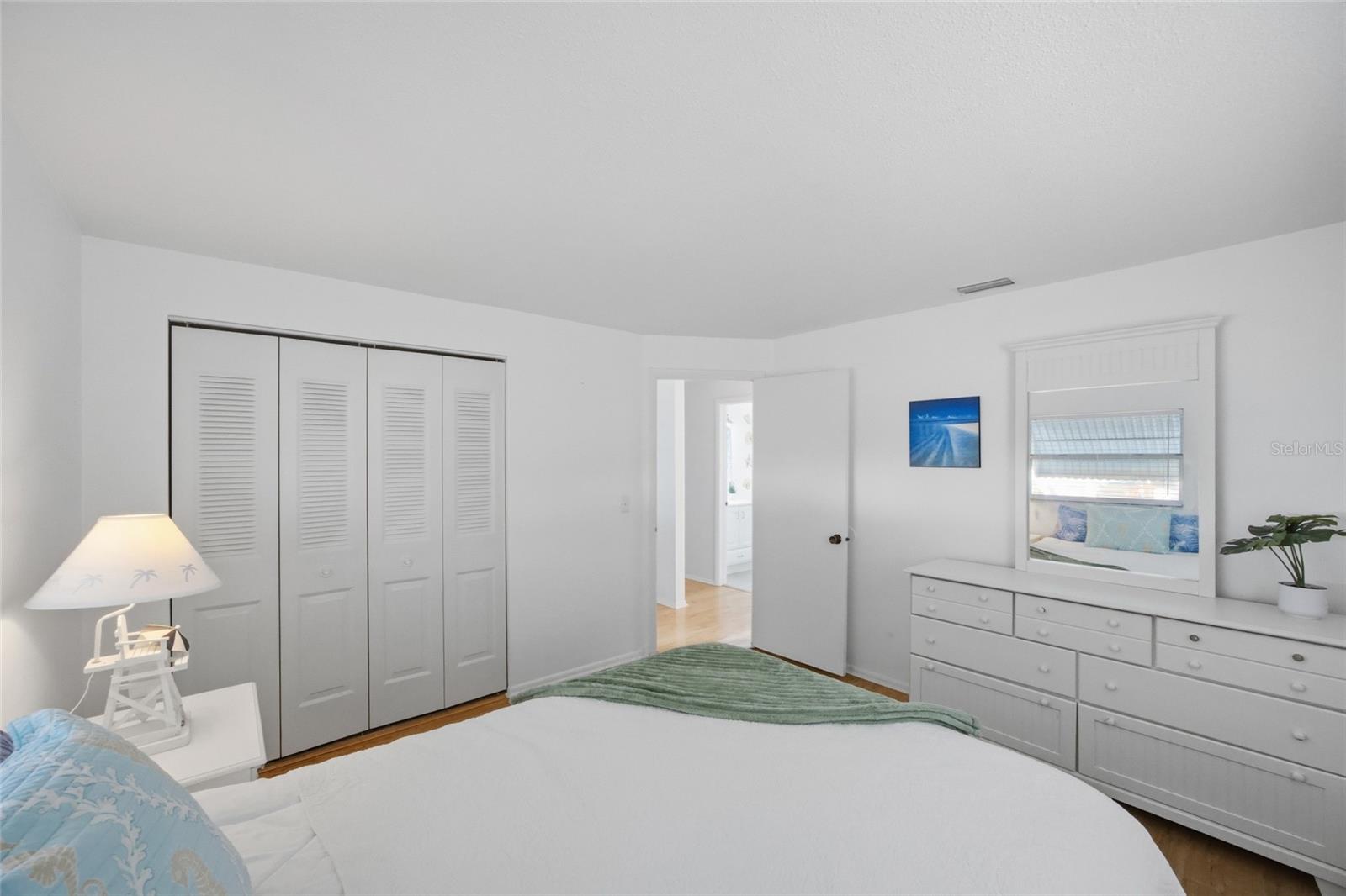 2217 LAUREN DR, LARGO, FL, 33774