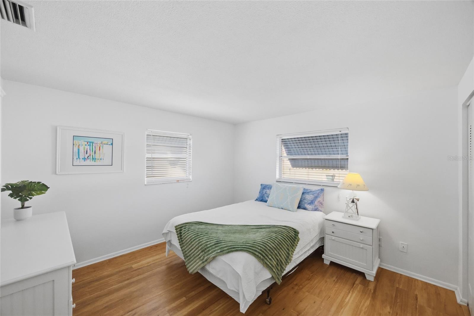 2217 LAUREN DR, LARGO, FL, 33774