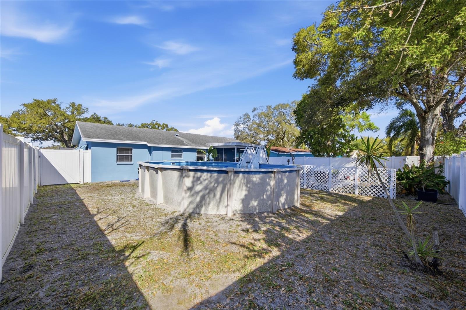 2217 LAUREN DR, LARGO, FL, 33774