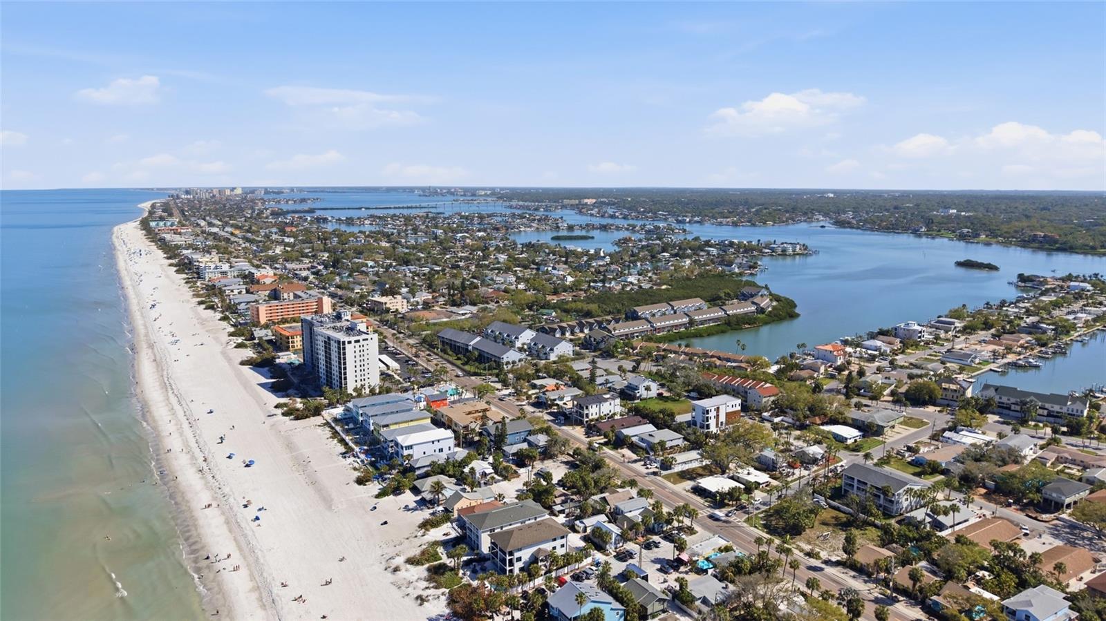 2217 LAUREN DR, LARGO, FL, 33774