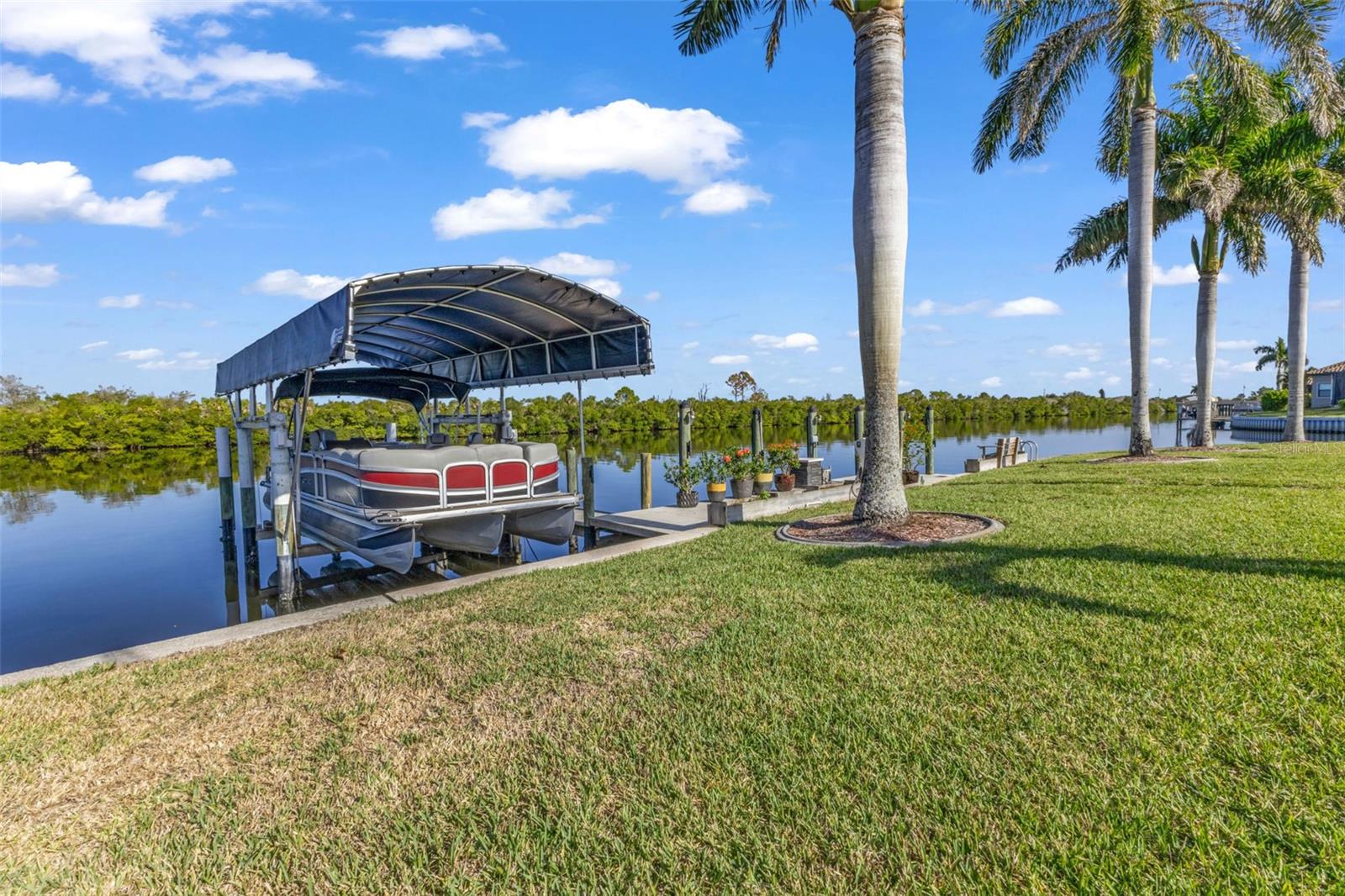 138 COLONIAL ST SW, PORT CHARLOTTE, FL, 33952