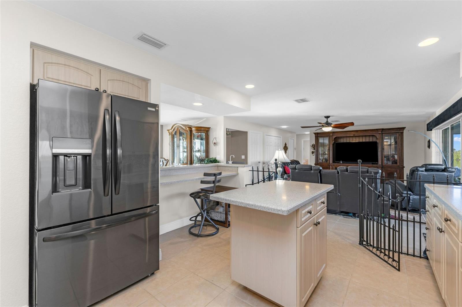 138 COLONIAL ST SW, PORT CHARLOTTE, FL, 33952