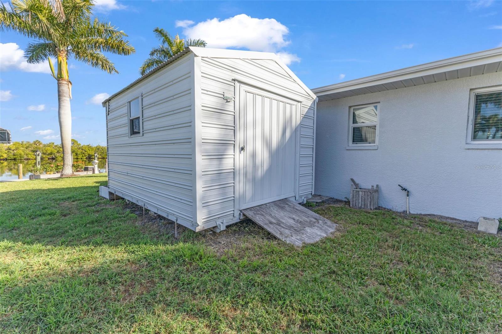 138 COLONIAL ST SW, PORT CHARLOTTE, FL, 33952