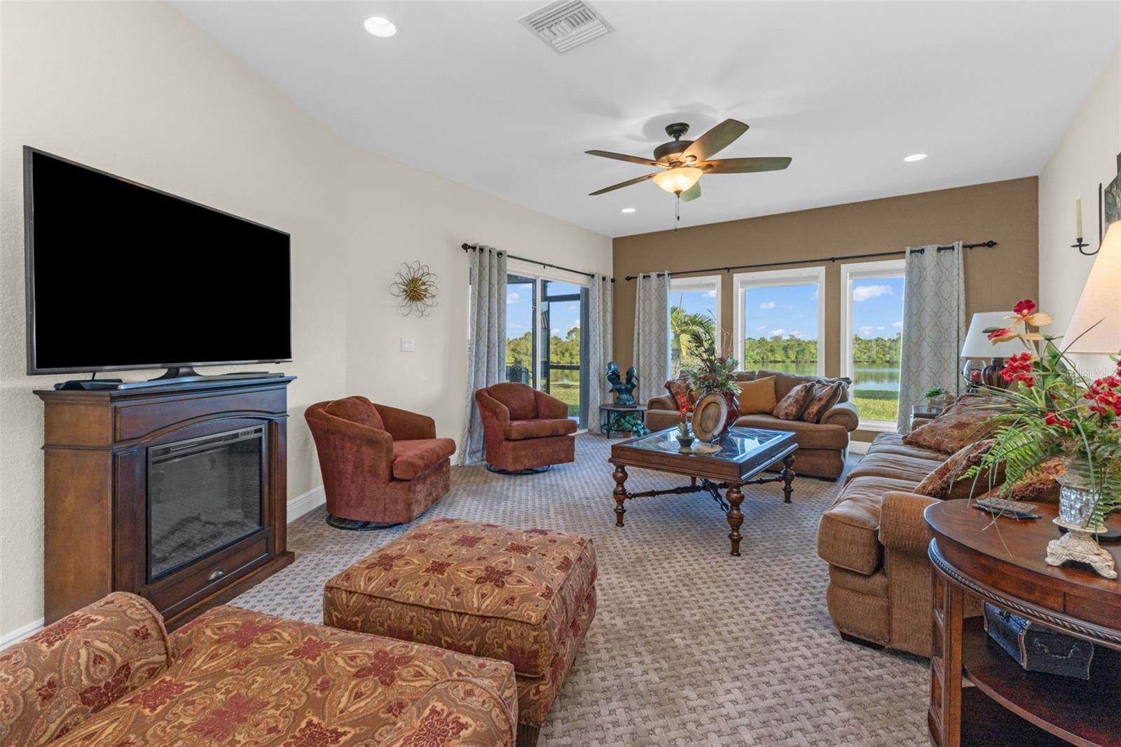 138 COLONIAL ST SW, PORT CHARLOTTE, FL, 33952