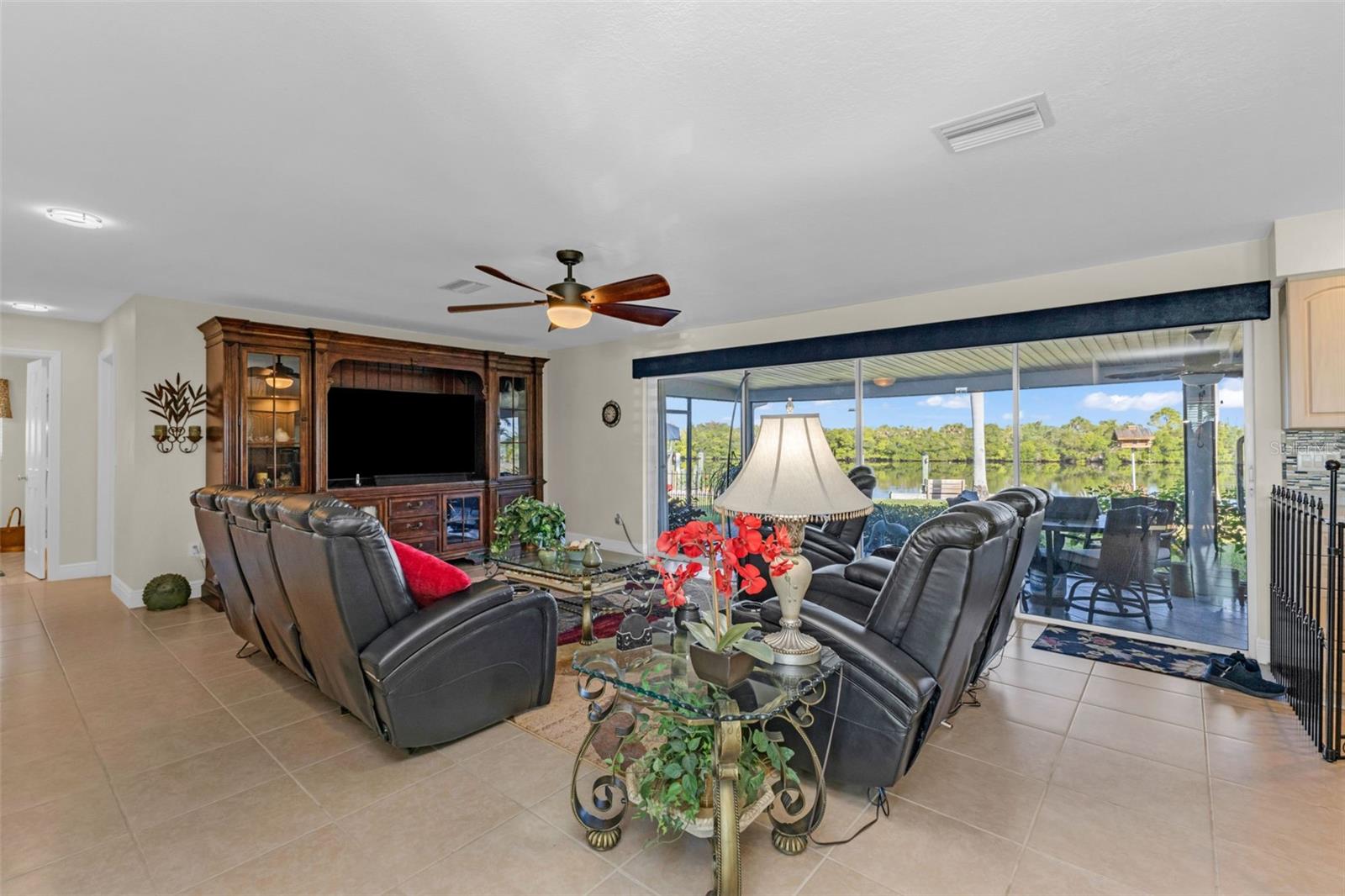 138 COLONIAL ST SW, PORT CHARLOTTE, FL, 33952