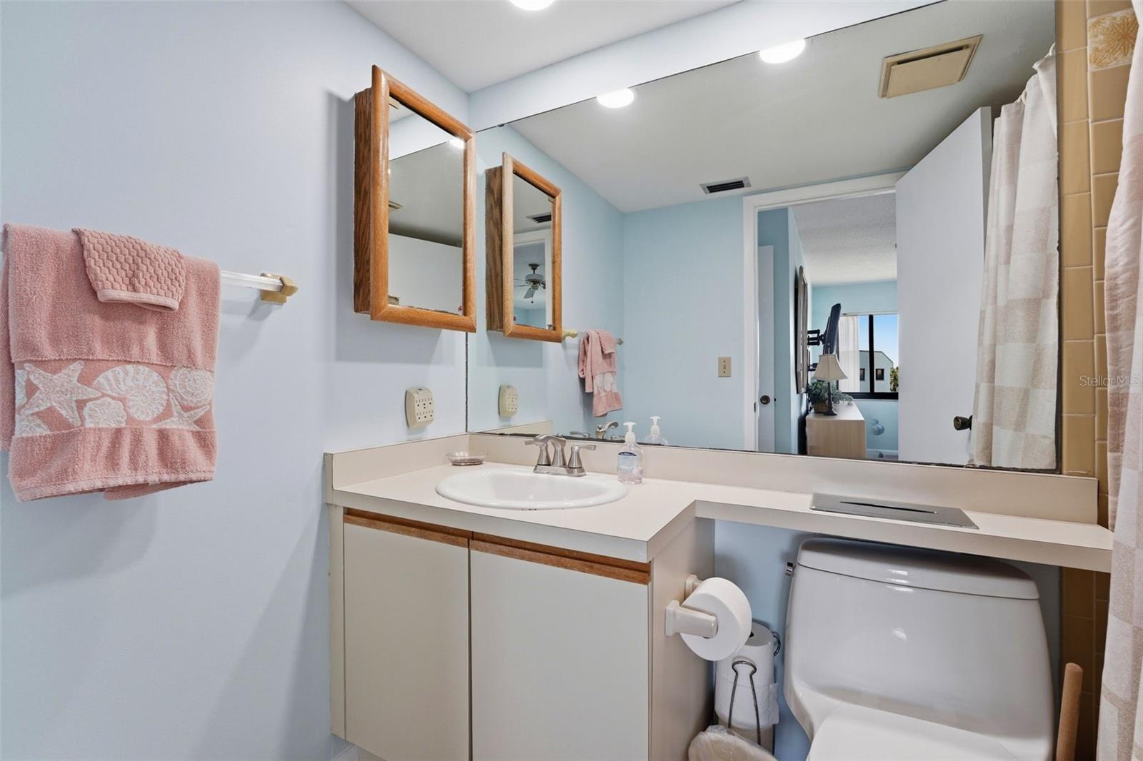 820 CAPRI ISLES BLVD #202, VENICE, FL, 34292