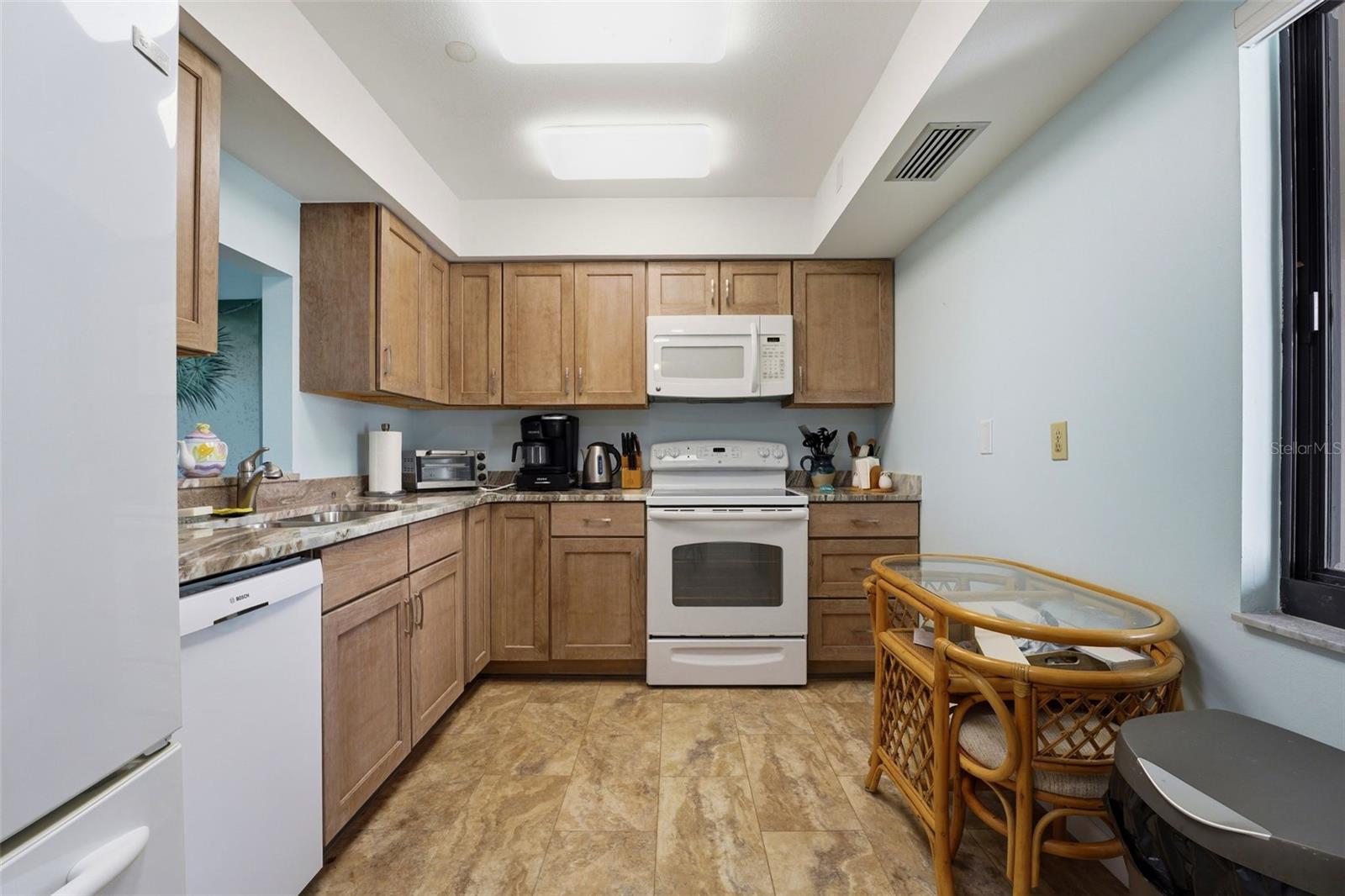 820 CAPRI ISLES BLVD #202, VENICE, FL, 34292