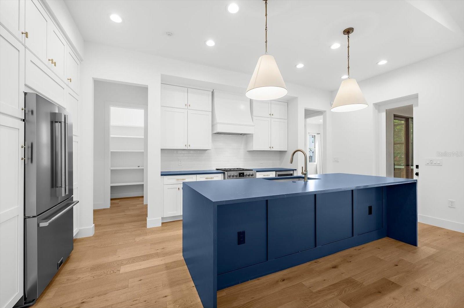 2135 DATURA ST, SARASOTA, FL, 34239