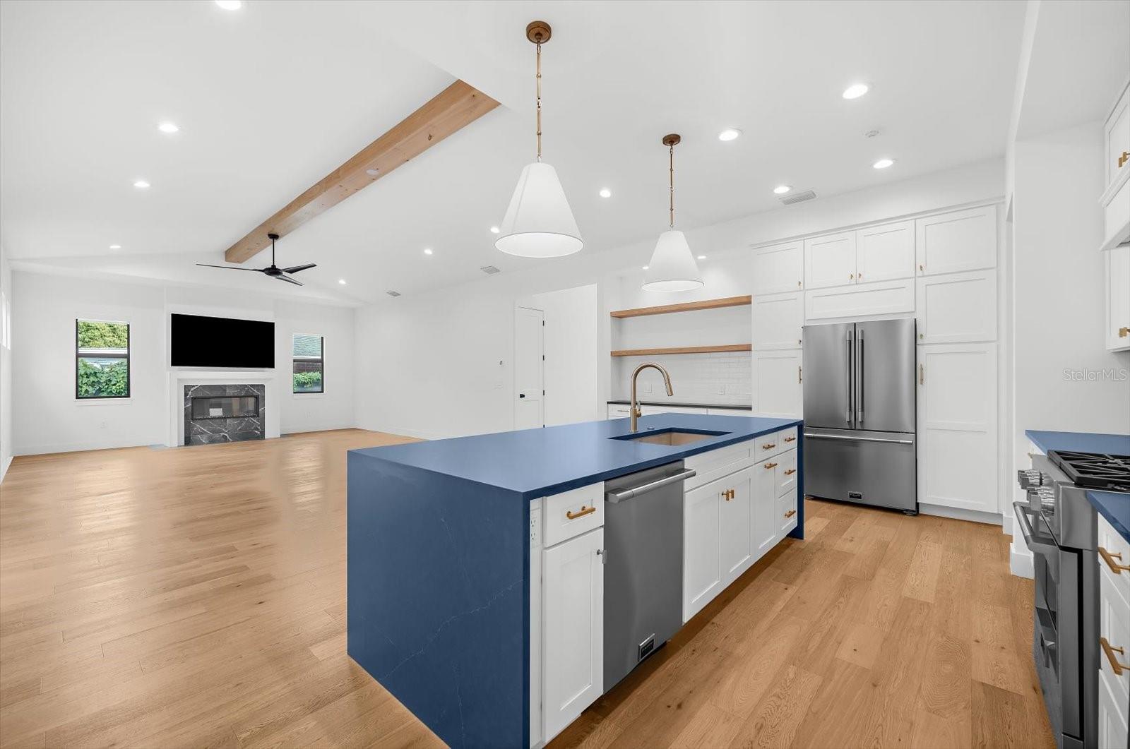 2135 DATURA ST, SARASOTA, FL, 34239