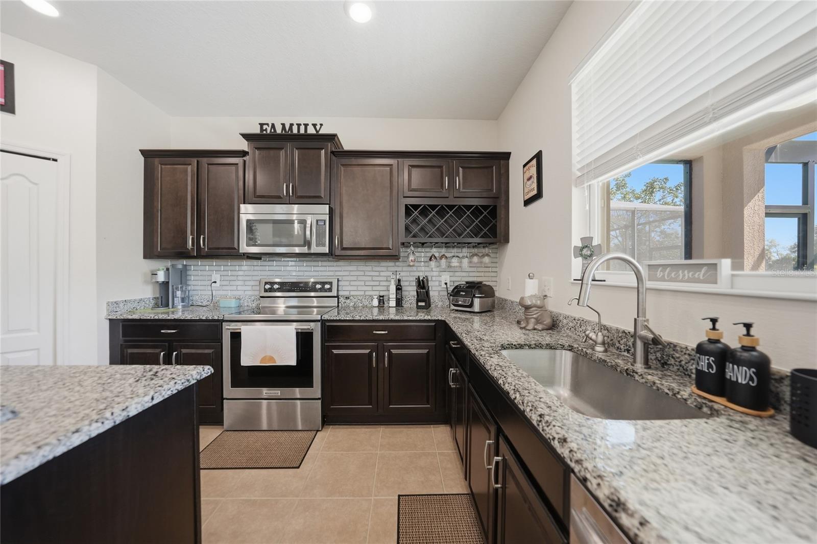 10102 WINDING RIVER RD, PUNTA GORDA, FL, 33950