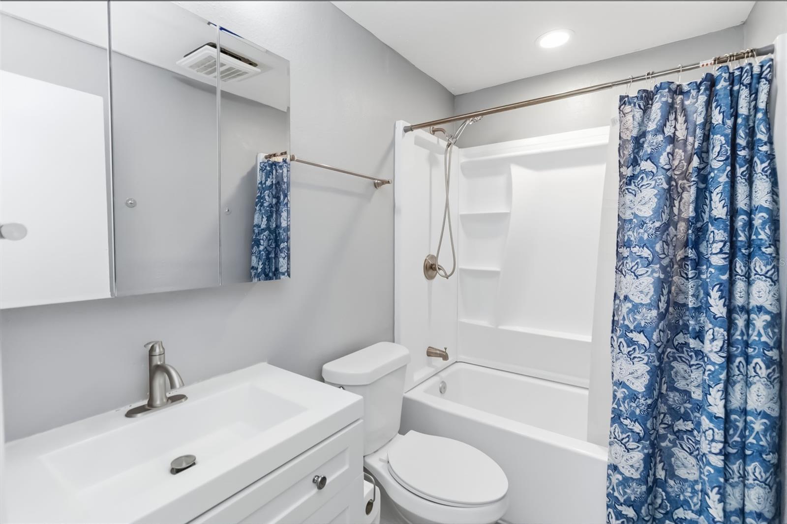 3545 GREENFIELD AVE, ORLANDO, FL, 32808