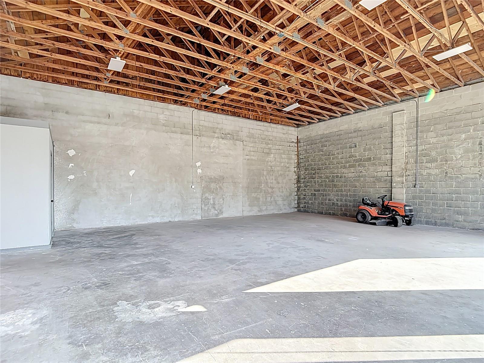 8925 NEW YORK AVE, HUDSON, FL, 34667