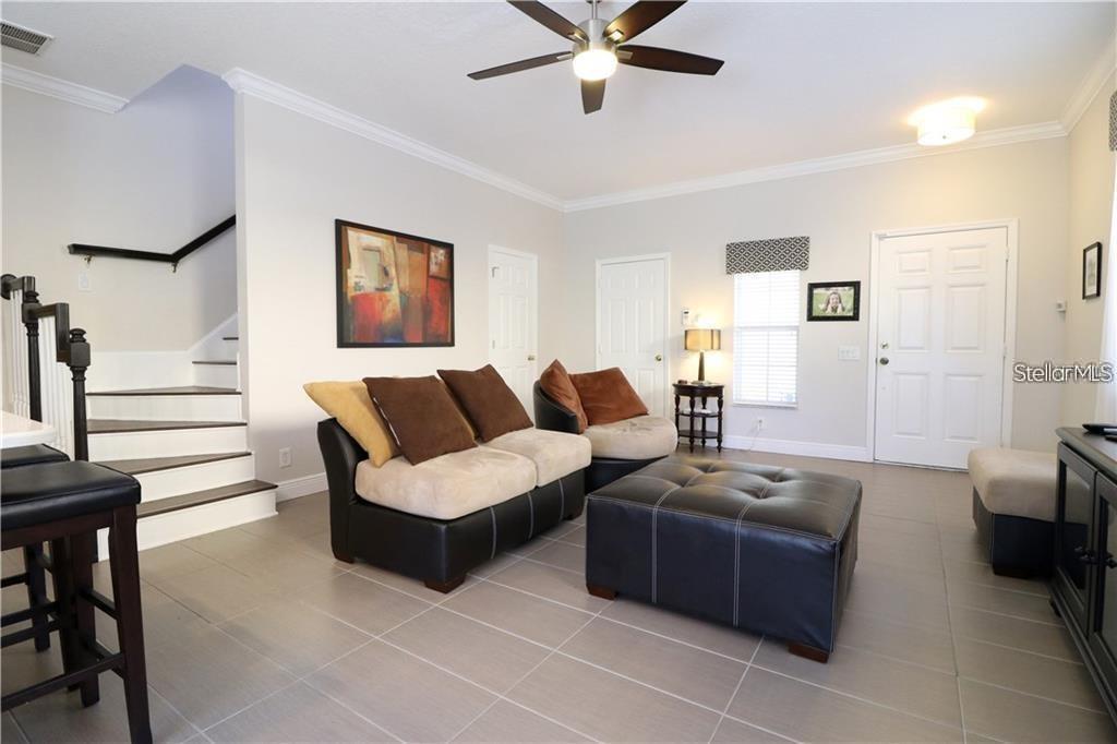 10217 DOLCE VISTA DR NE, ST PETERSBURG, FL, 33702