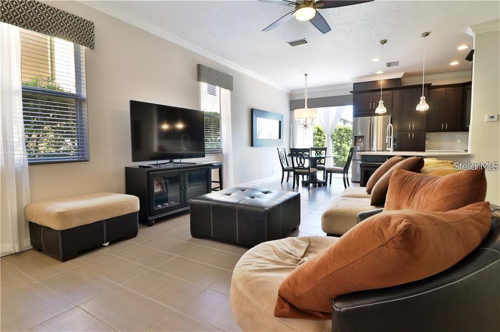 10217 DOLCE VISTA DR NE, ST PETERSBURG, FL, 33702