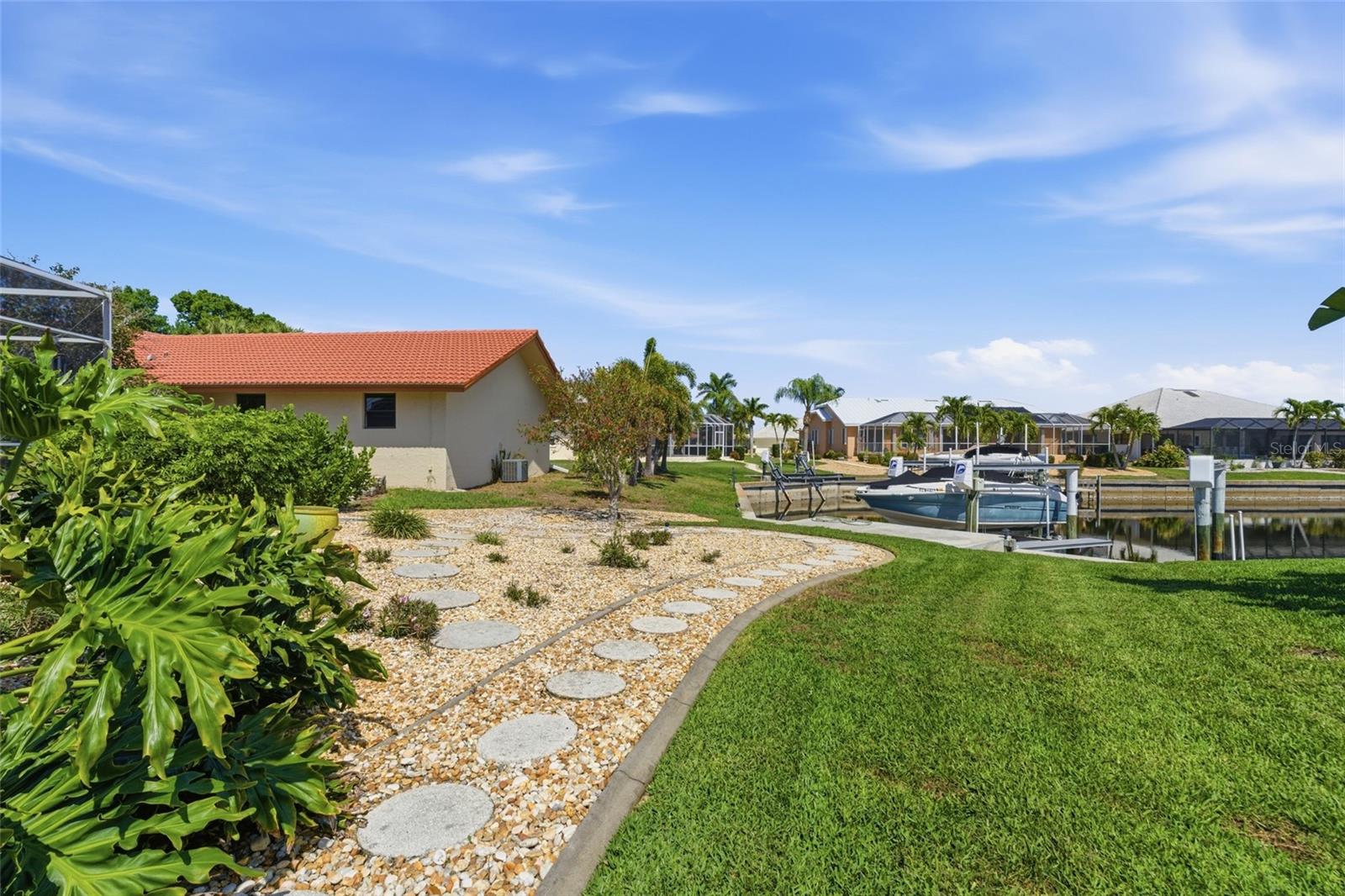 420 GARVIN ST, PUNTA GORDA, FL, 33950