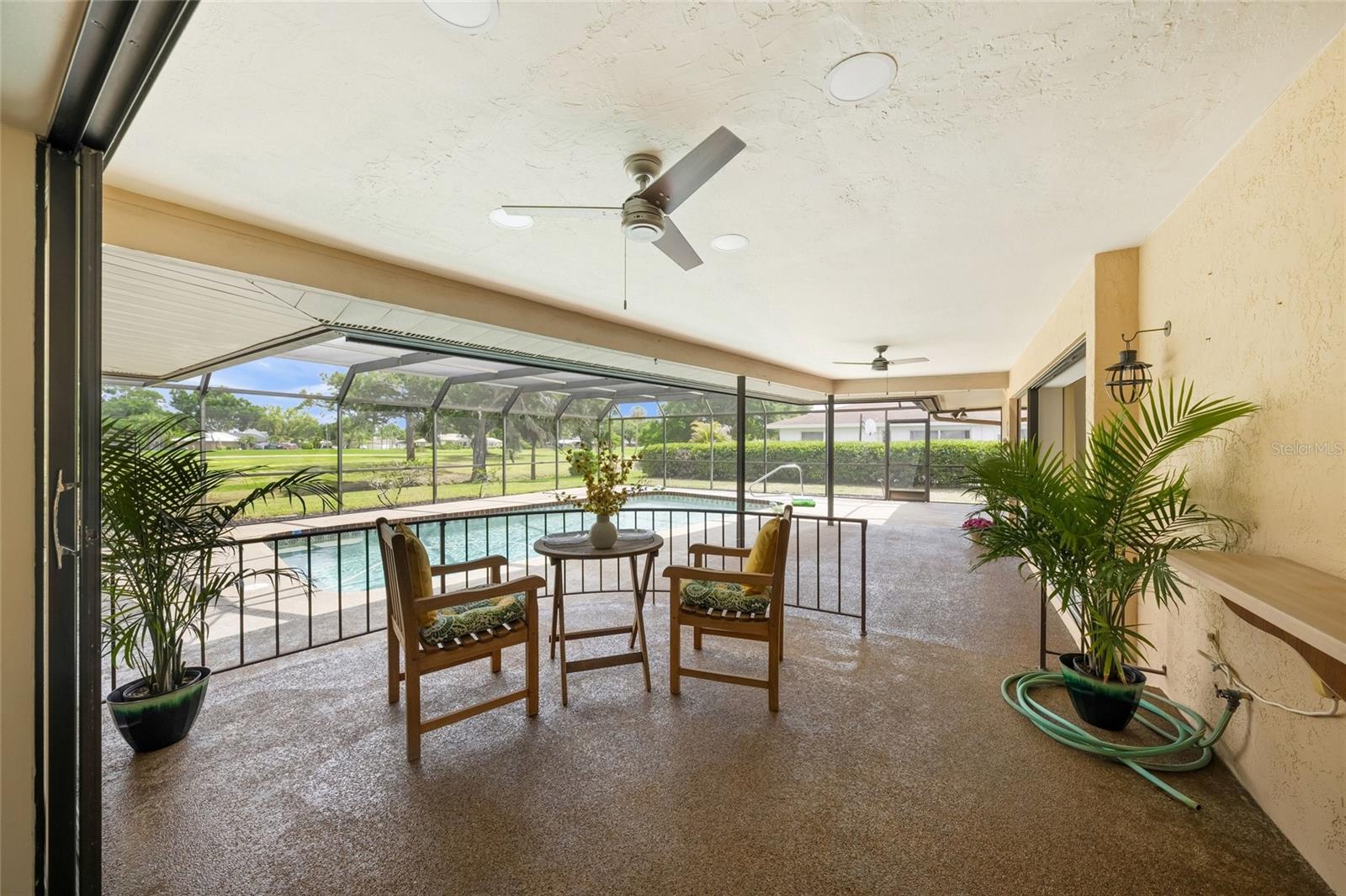 4806 W COUNTRY CLUB DR, SARASOTA, FL, 34243