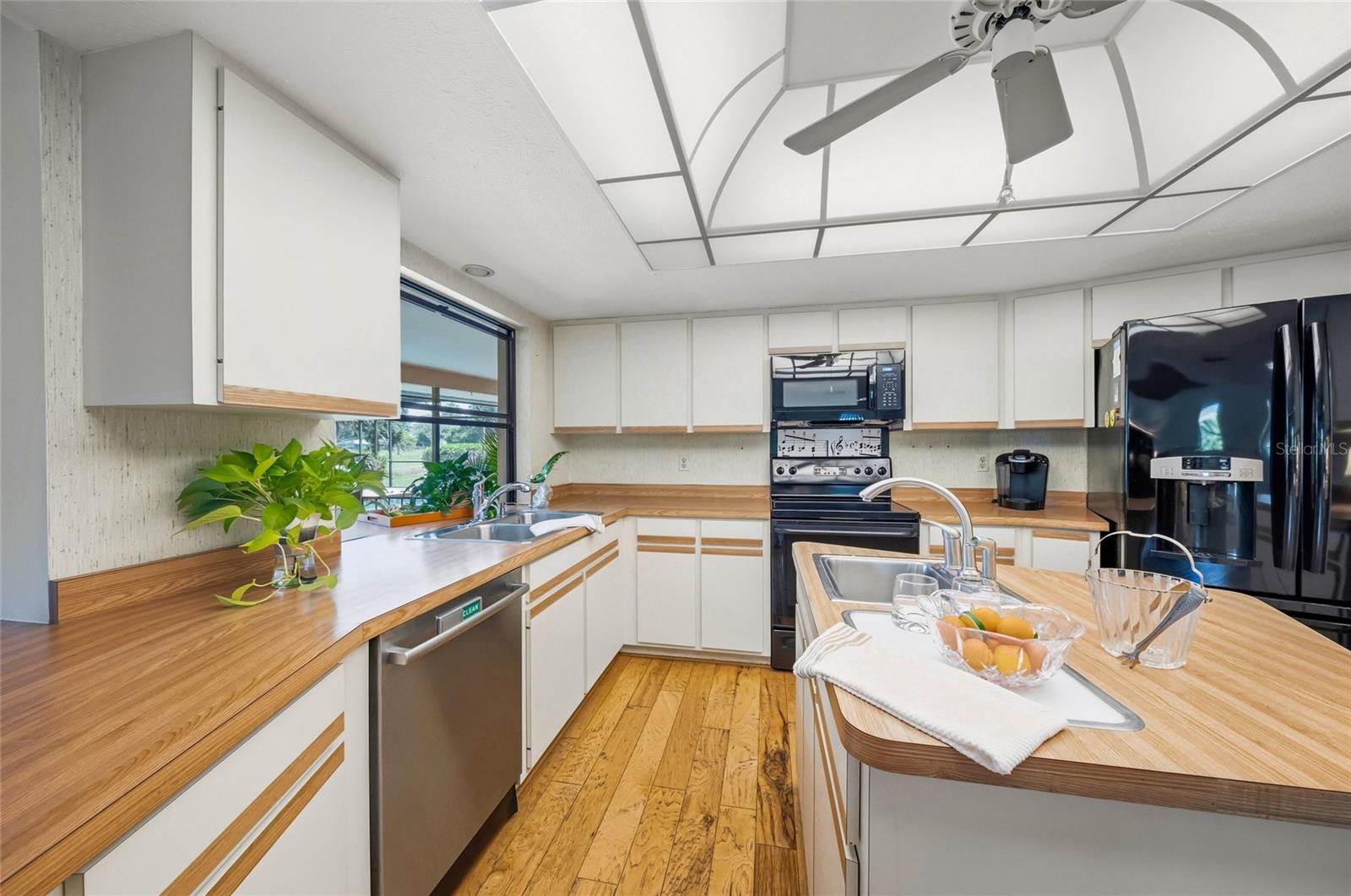 4806 W COUNTRY CLUB DR, SARASOTA, FL, 34243