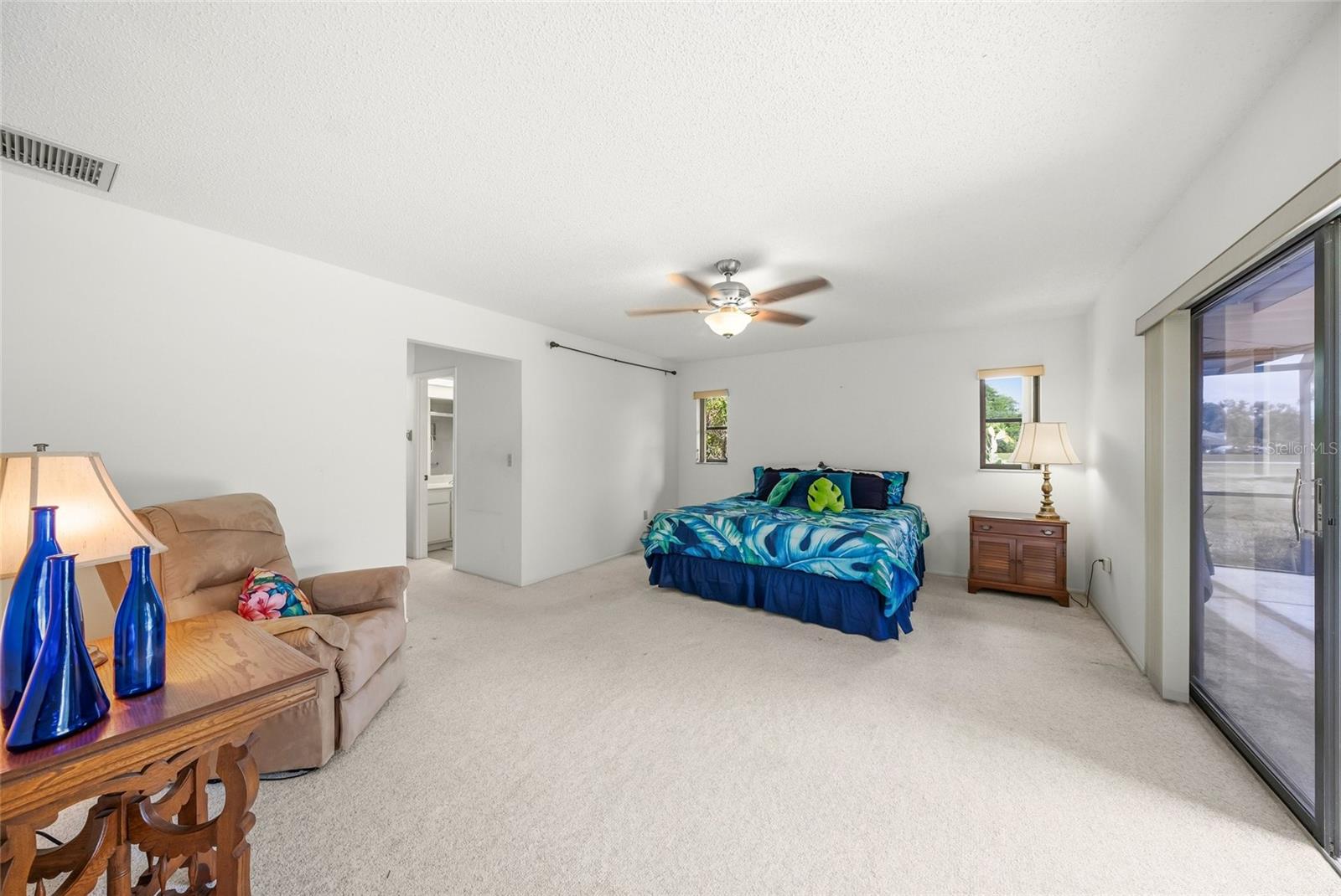 4806 W COUNTRY CLUB DR, SARASOTA, FL, 34243