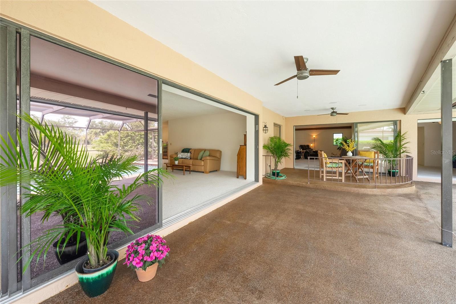 4806 W COUNTRY CLUB DR, SARASOTA, FL, 34243