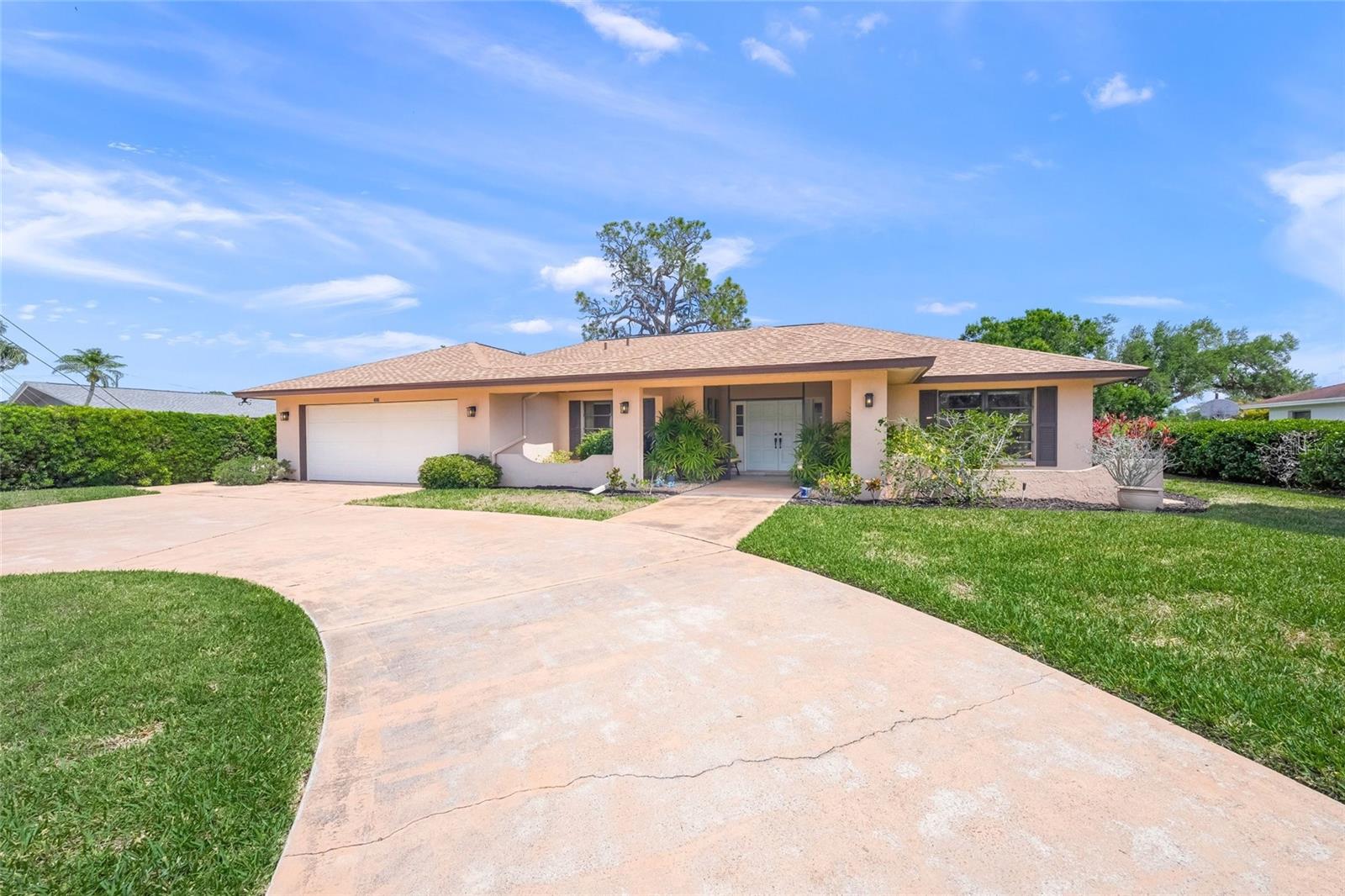 4806 W COUNTRY CLUB DR, SARASOTA, FL, 34243