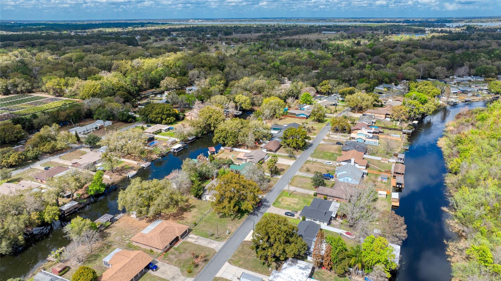 27727 LOIS DR, TAVARES, FL, 32778