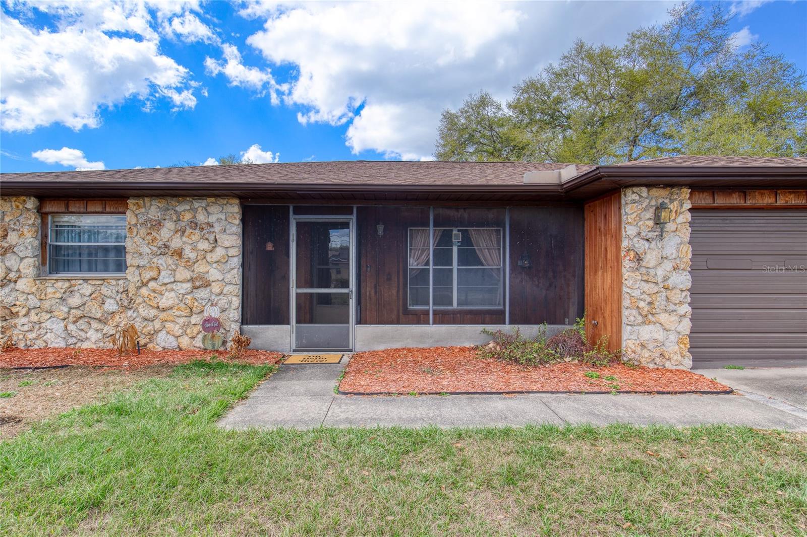 27727 LOIS DR, TAVARES, FL, 32778