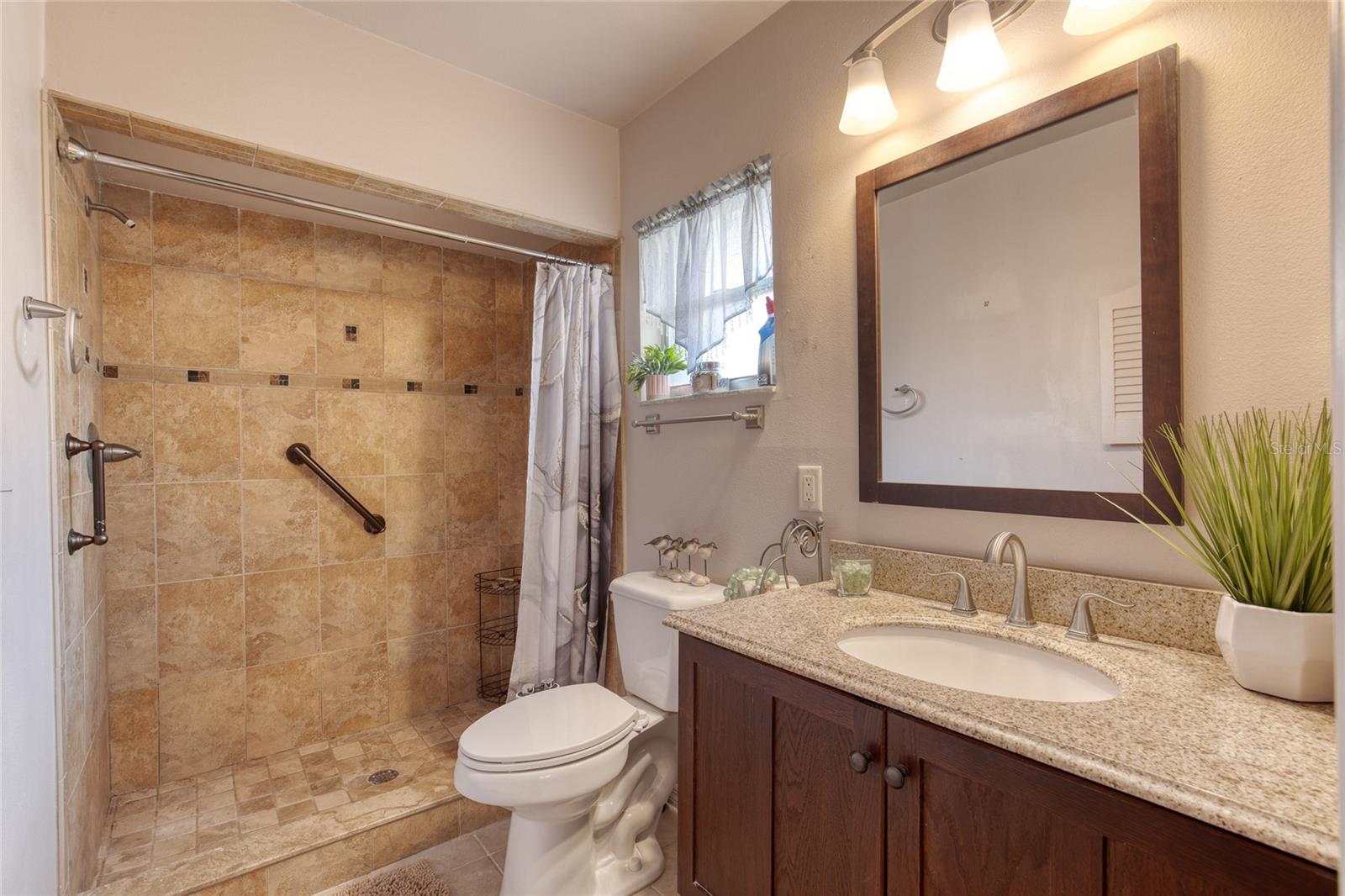 27727 LOIS DR, TAVARES, FL, 32778