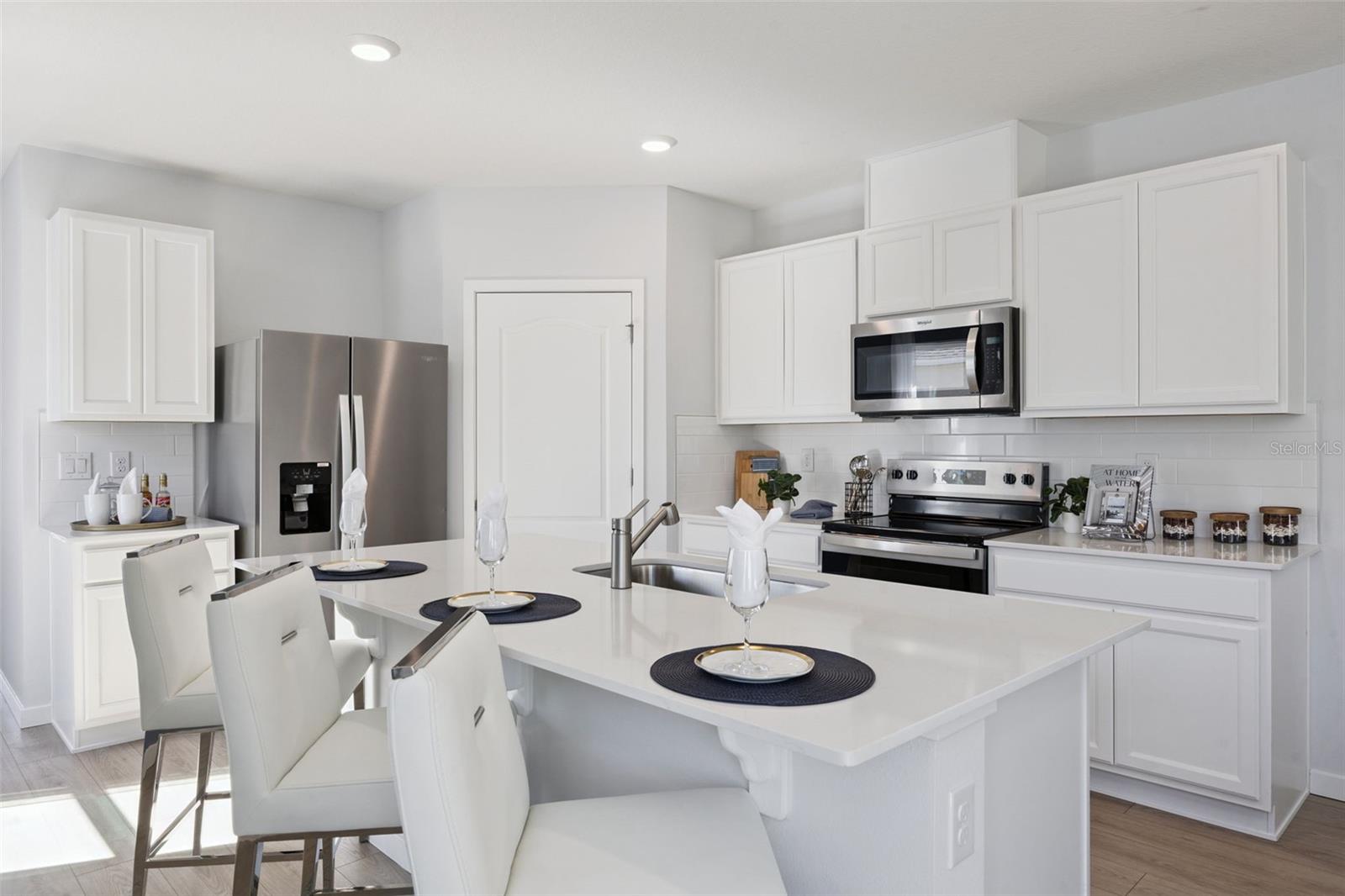 2307 ASHWOOD BLUFF DR, OCOEE, FL, 34761