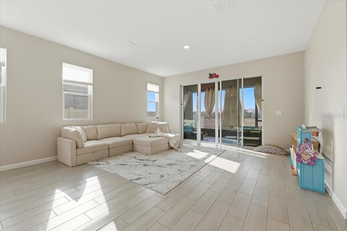 596 HENNEPIN LOOP, LAKE WALES, FL, 33898