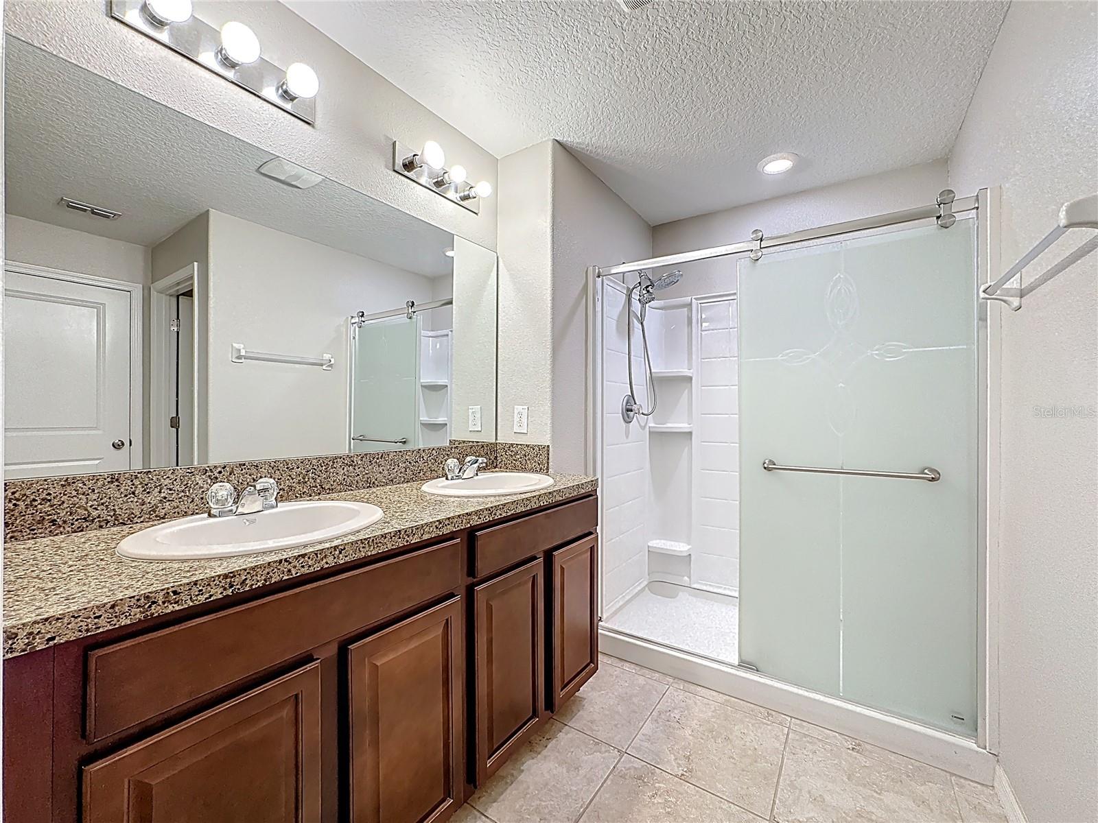 349 CASCADE BEND DR, RUSKIN, FL, 33570