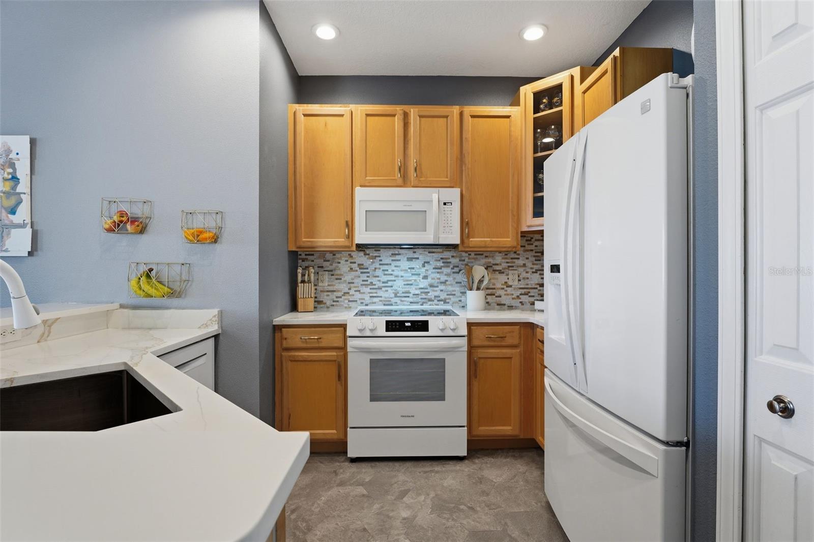 3758 PARKRIDGE CIR #24-201, SARASOTA, FL, 34243