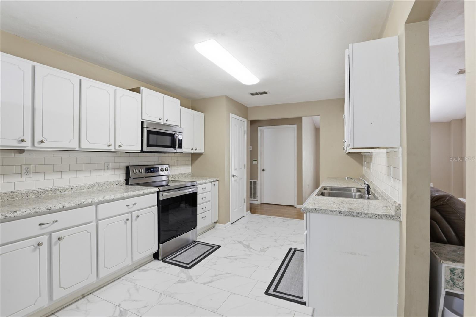 611 NE 10TH BLVD, WILLISTON, FL, 32696