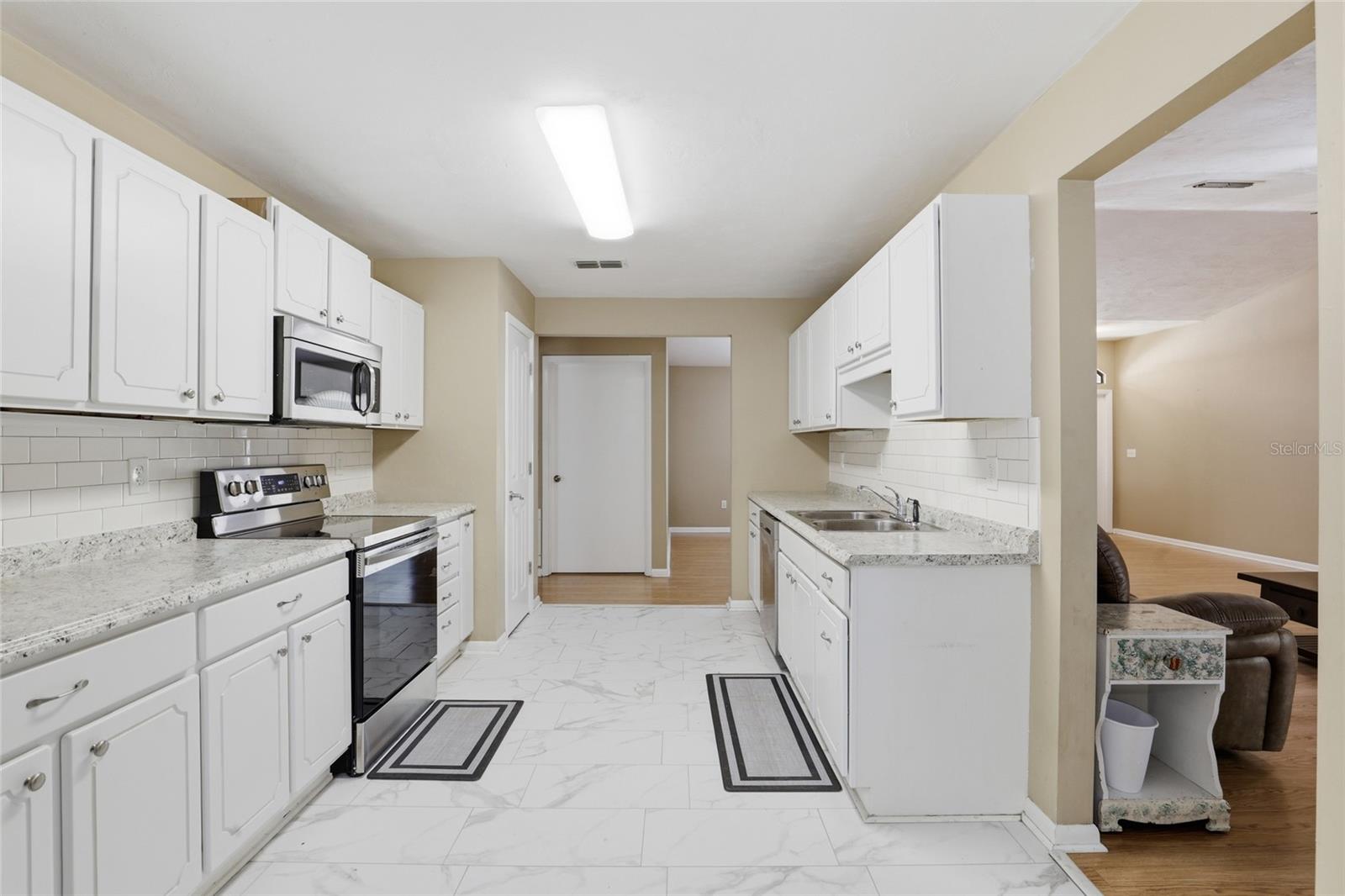 611 NE 10TH BLVD, WILLISTON, FL, 32696