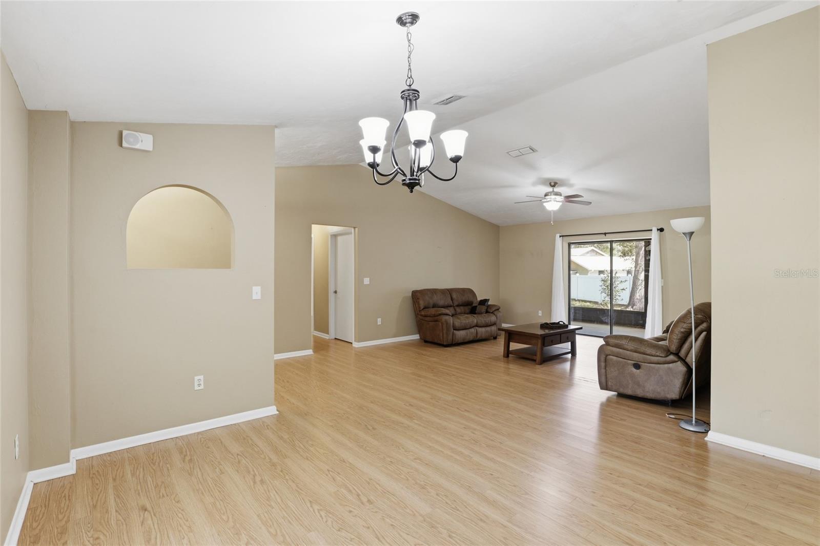 611 NE 10TH BLVD, WILLISTON, FL, 32696