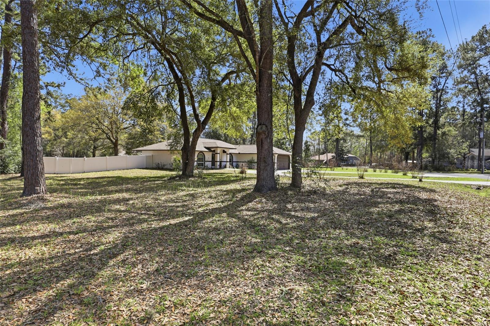 611 NE 10TH BLVD, WILLISTON, FL, 32696