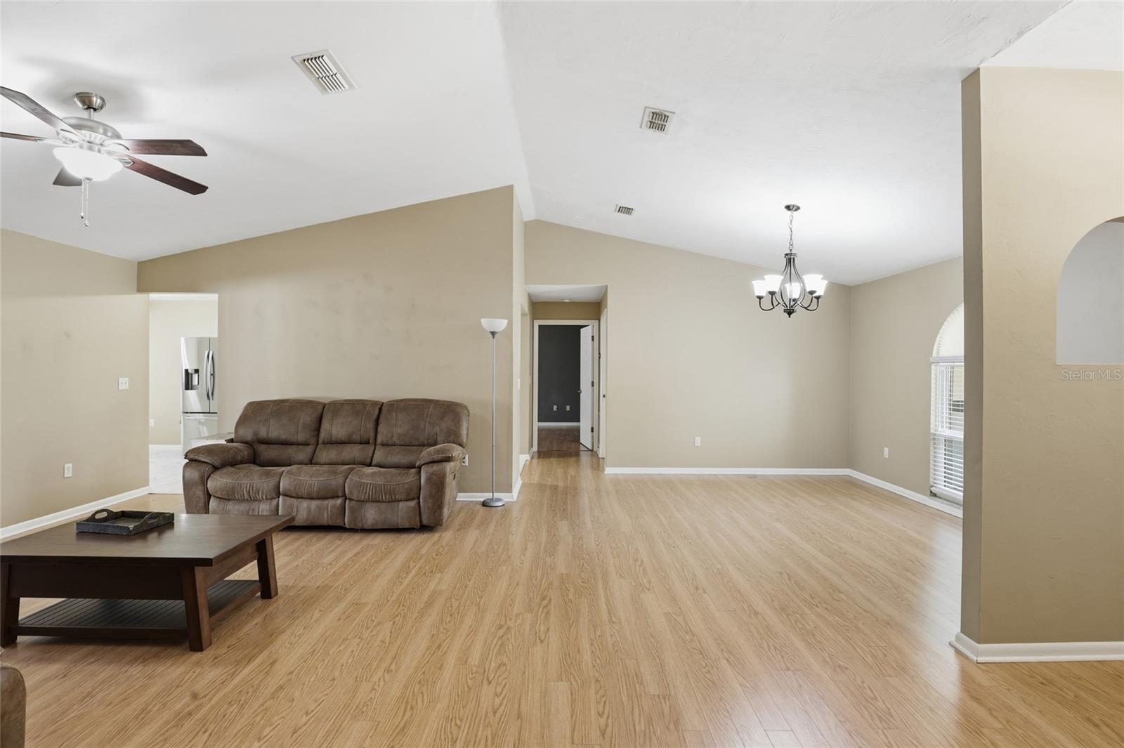 611 NE 10TH BLVD, WILLISTON, FL, 32696