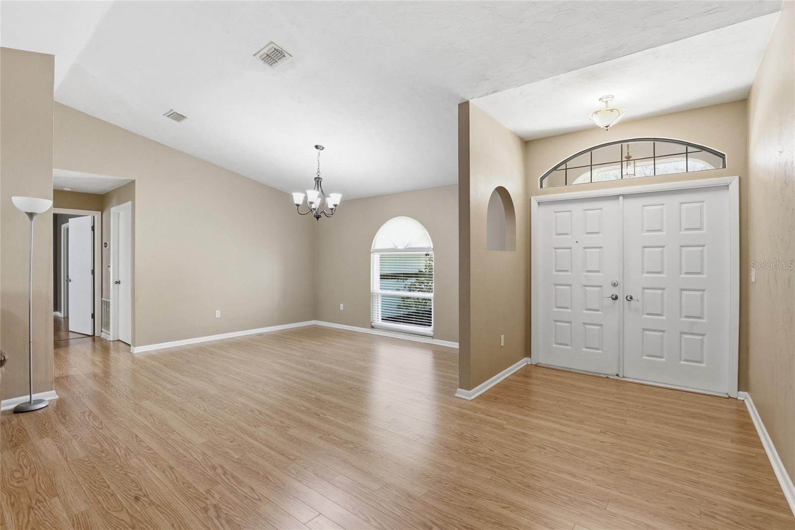 611 NE 10TH BLVD, WILLISTON, FL, 32696