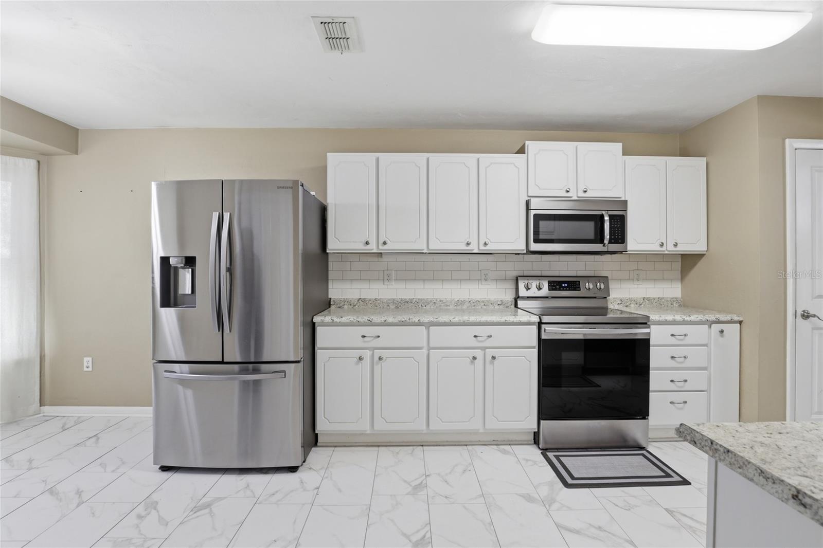 611 NE 10TH BLVD, WILLISTON, FL, 32696