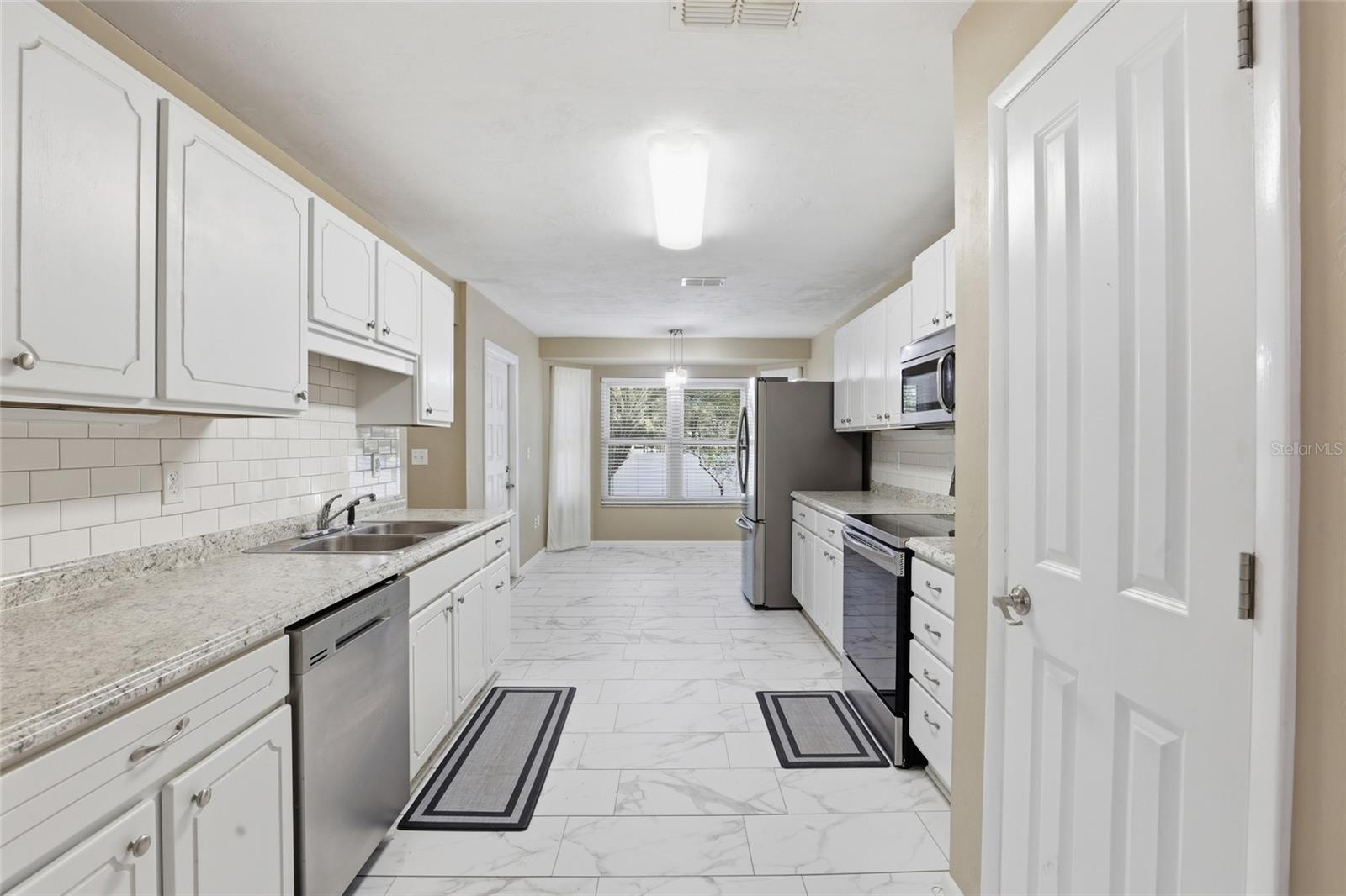 611 NE 10TH BLVD, WILLISTON, FL, 32696