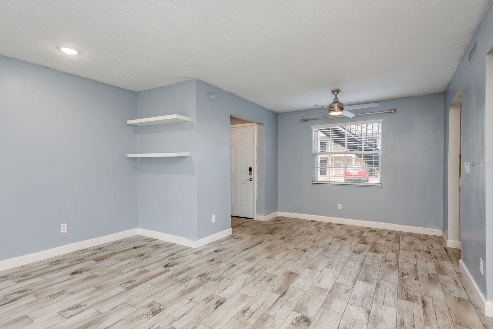 200 COUNTRY CLUB DR #701, LARGO, FL, 33771