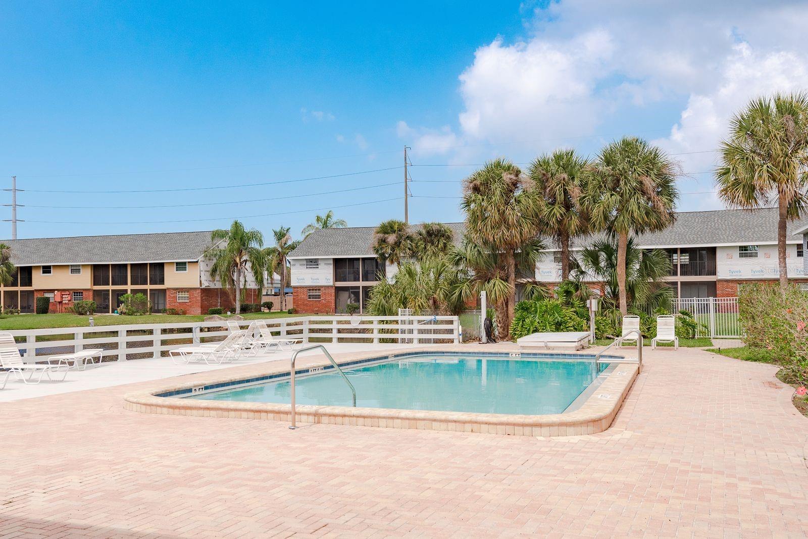 200 COUNTRY CLUB DR #701, LARGO, FL, 33771
