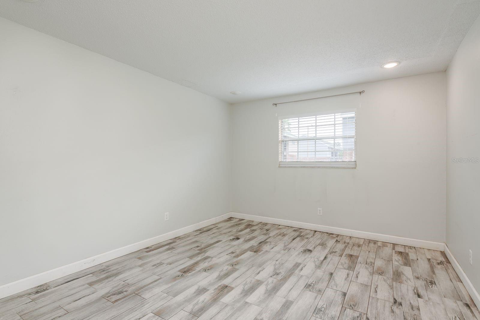200 COUNTRY CLUB DR #701, LARGO, FL, 33771