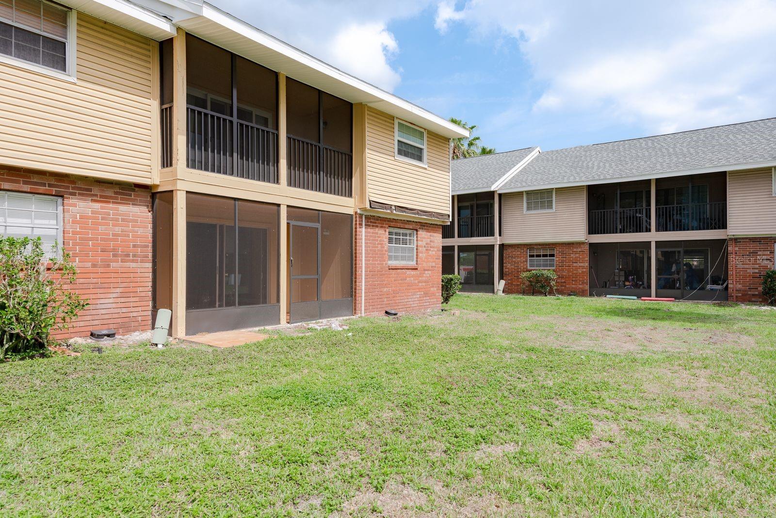 200 COUNTRY CLUB DR #701, LARGO, FL, 33771