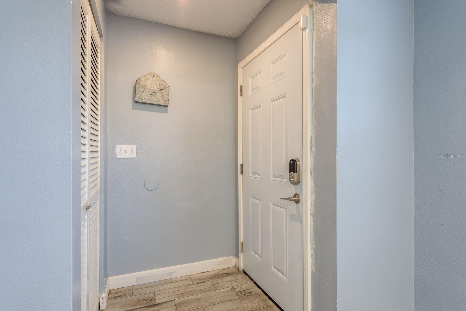 200 COUNTRY CLUB DR #701, LARGO, FL, 33771