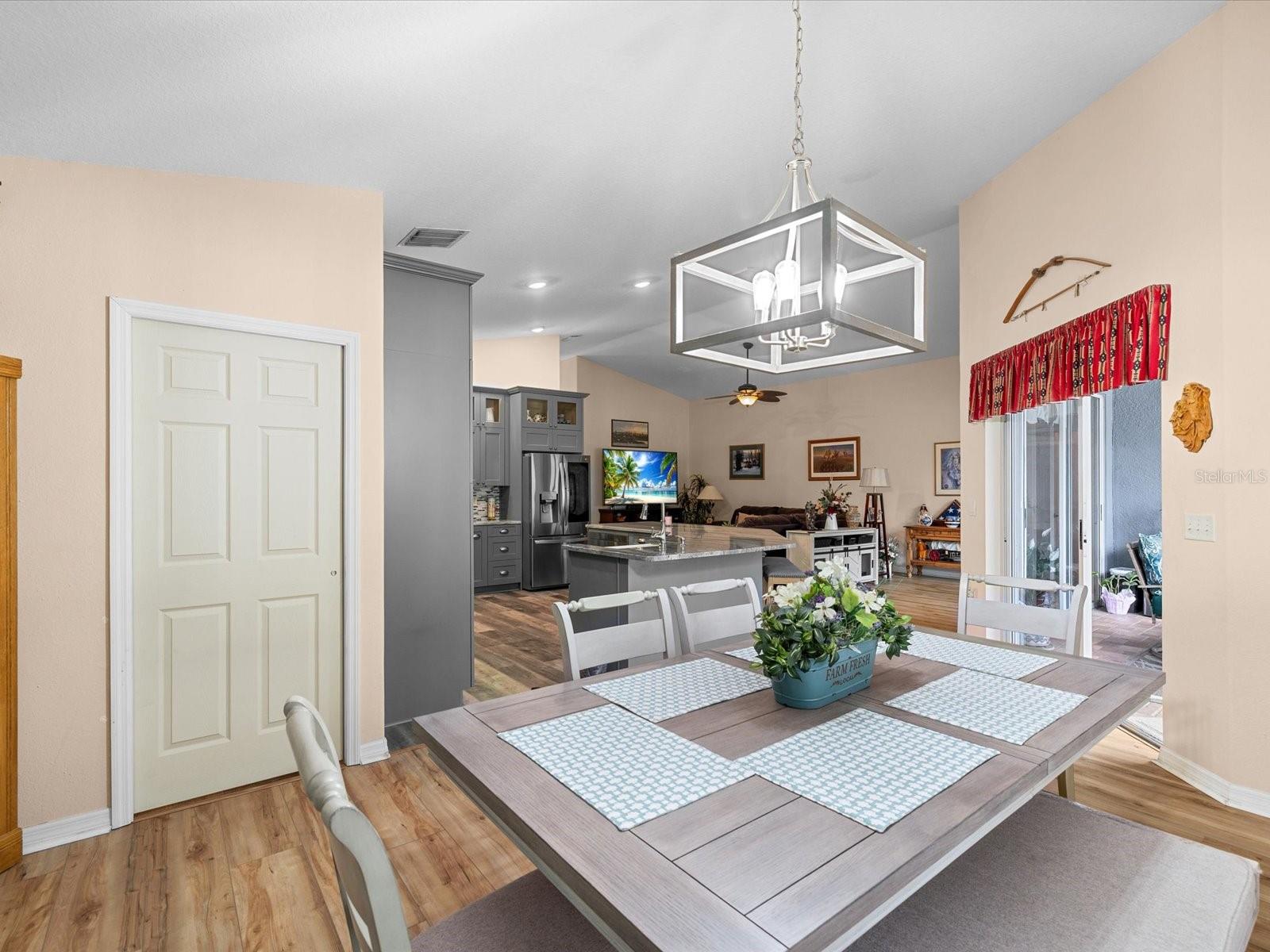 5235 POND VIEW CT, ZEPHYRHILLS, FL, 33541