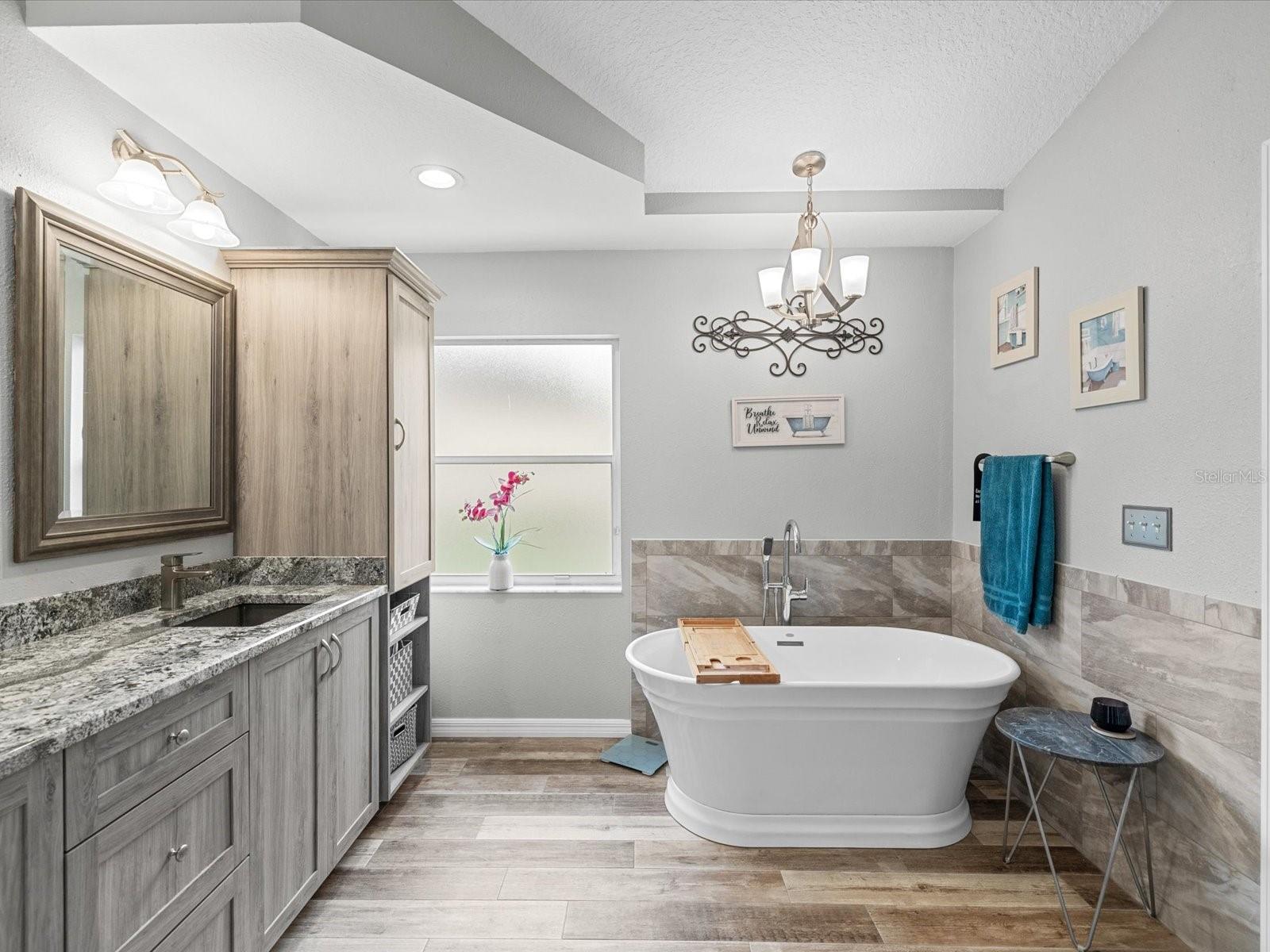 5235 POND VIEW CT, ZEPHYRHILLS, FL, 33541