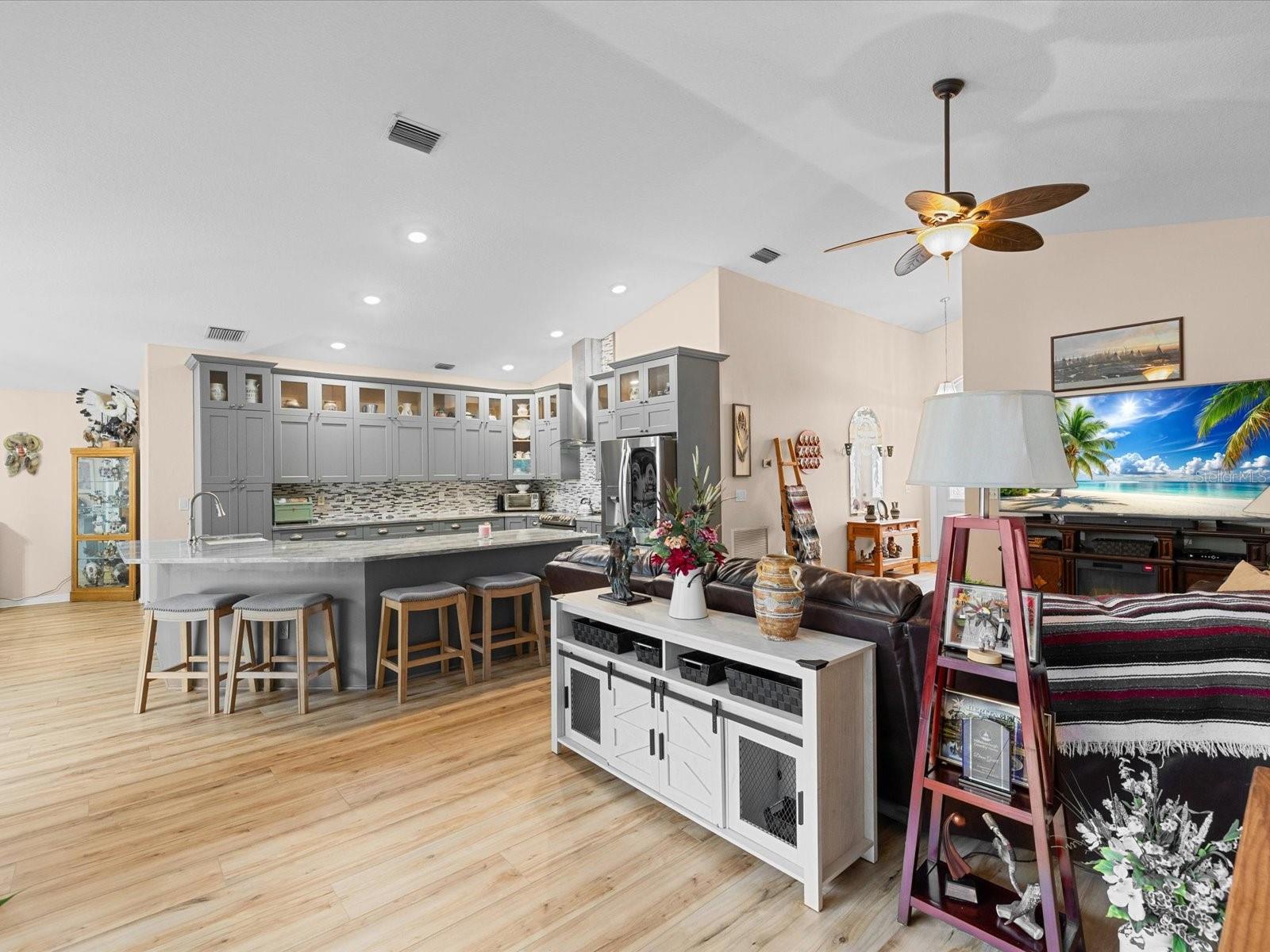 5235 POND VIEW CT, ZEPHYRHILLS, FL, 33541