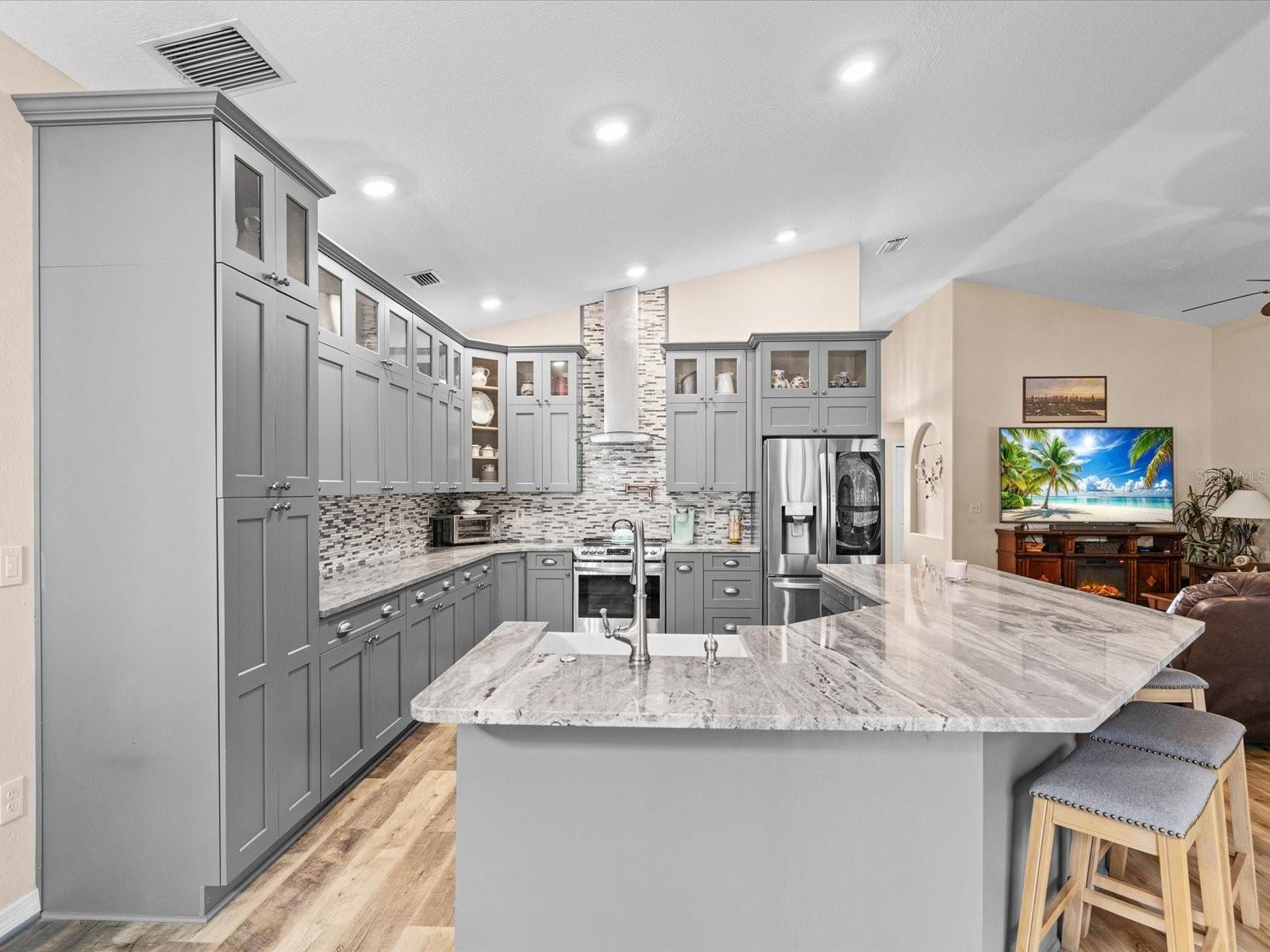 5235 POND VIEW CT, ZEPHYRHILLS, FL, 33541