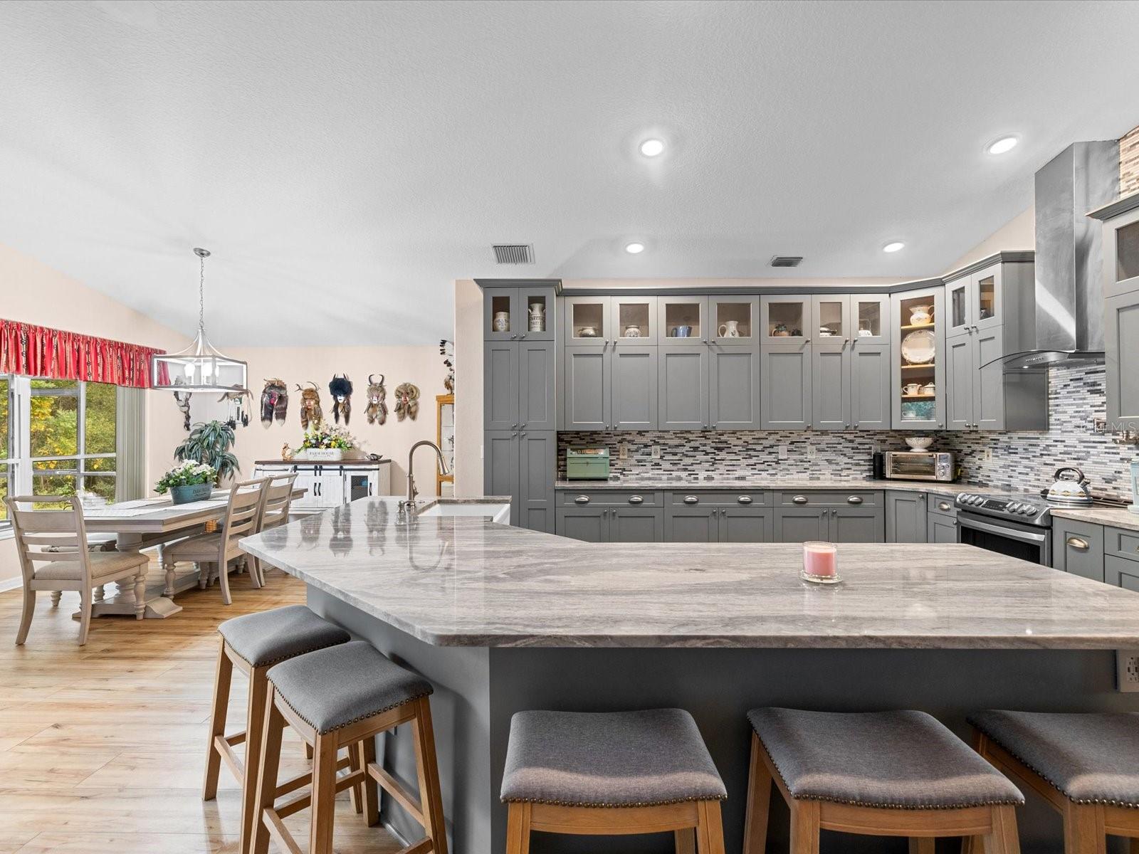 5235 POND VIEW CT, ZEPHYRHILLS, FL, 33541